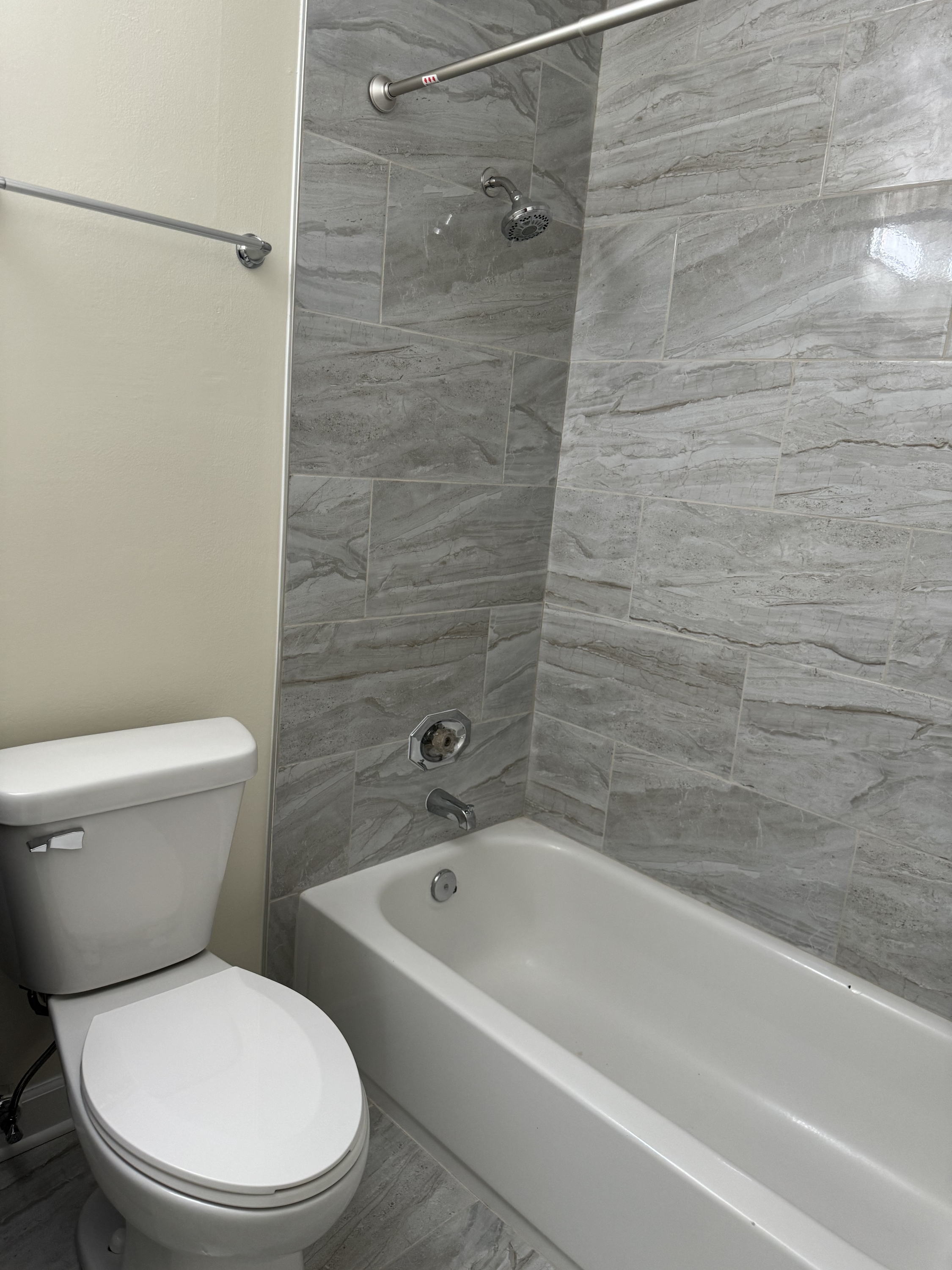 702 West Ivanhoe Lane - 3B